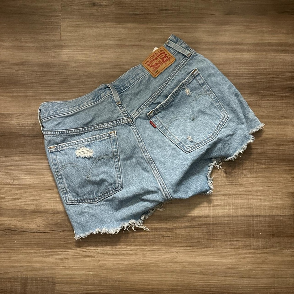 levi denim shorts